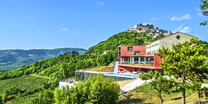 Romantika uprostřed istrijských vinic: krásný hotel se snídaní, wellness a degustací vín