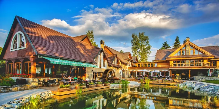 Resort Oravský Háj**** (vzdialený 1,7 km od Hotela Brezovica**)