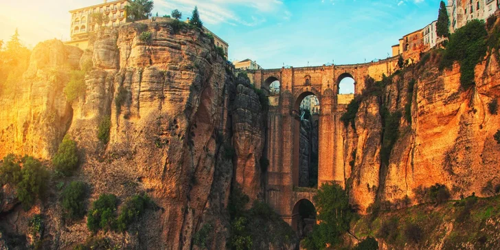 Letecky do Andalusie: 6 nocí se snídaní, návštěva Málagy a další program