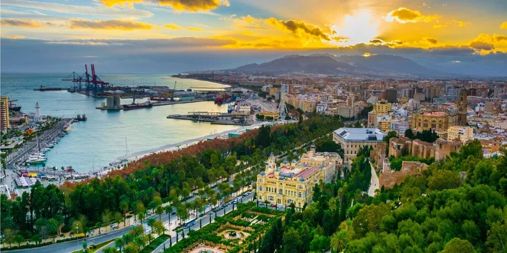 Letecky do Andalusie: 6 nocí se snídaní, návštěva Málagy a další program