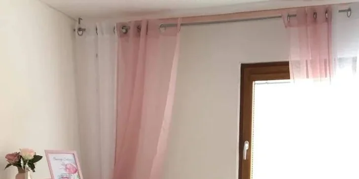 Zastavte se, nadechněte se a relaxujte: celotělová masáž a lifting rukou či masáž obličeje