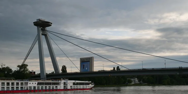 Romantický pobyt na vlnách Dunaje: botel v centru Bratislavy, snídaně