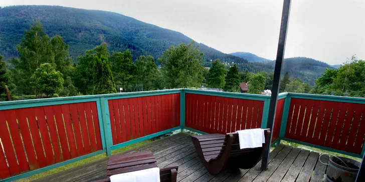 Romantika v zámeckém hotelu: 5chodové degustační menu i privátní wellness pro 2 osoby