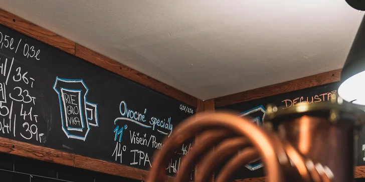 Posezení v Riegrovce pro 2 osoby: kuřecí stripsy, hranolky a pivo IPA z vlastního minipivovaru