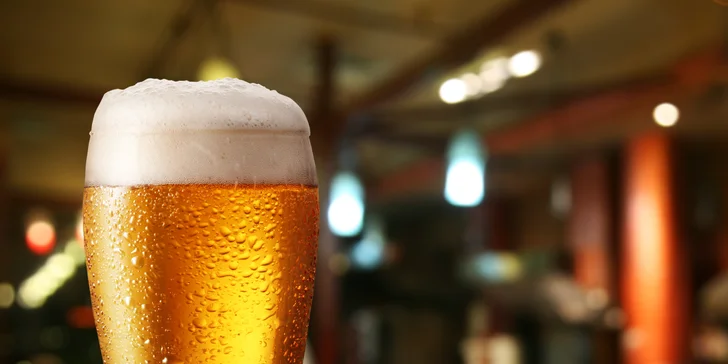 Pohoda v Hradci Králové: příjemné pokoje, bufetové snídaně a neomezená konzumace točeného piva Budweiser Budvar