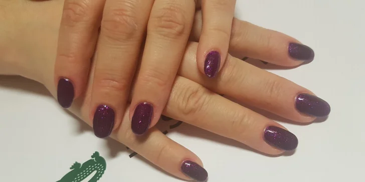 Péče o ruce: klasická manikúra s možností gel laku i modelace gelem