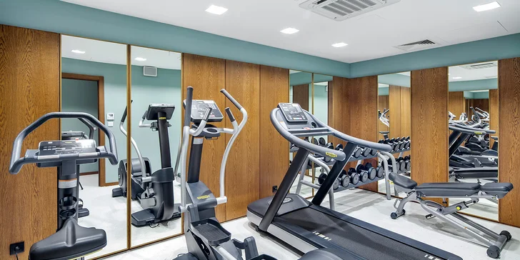Dovolená v centru Vratislavi: moderní hotel, relax zóna se suchou saunou a fitkem, snídaně