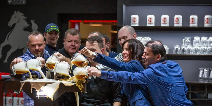 Chacharovo pečené koleno a pivo Mustang na uhašení žízně v Chacharově Hasičárně v Havířově