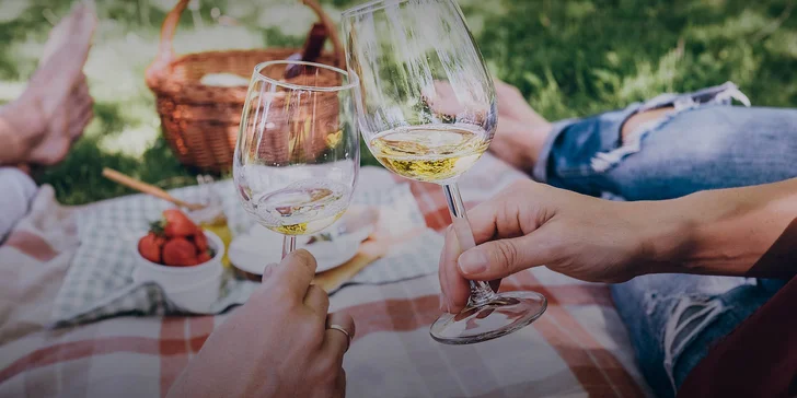Dovolená ve Slovinsku: moderní 4* hotel u Bledského jezera se snídaní a bazénem