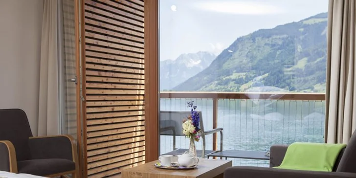 4* hotel v rakouském Zell am See: na břehu jezera, s polopenzí a neomezeným wellness