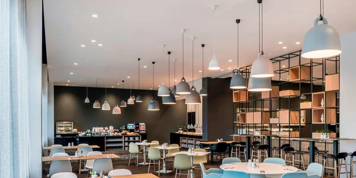 Moderní hotel sítě Marriott v Brně: polopenze, parkování, pozdní check-out a dítě do 5,9 let zdarma