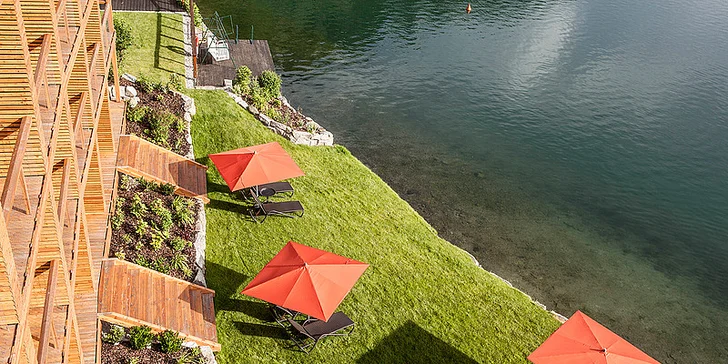 4* hotel v rakouském Zell am See: na břehu jezera, s polopenzí a neomezeným wellness