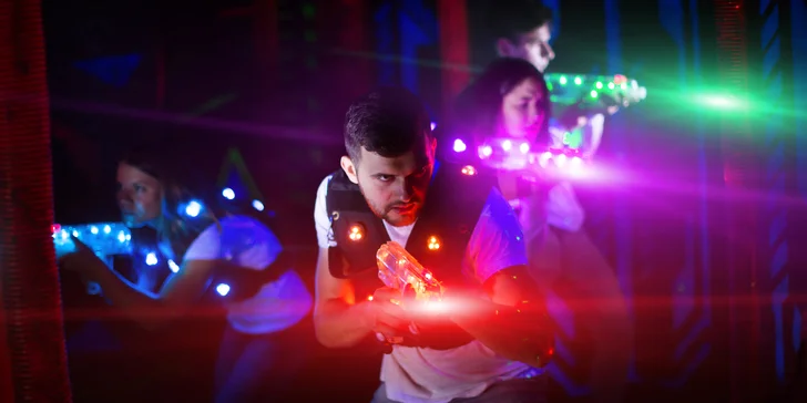 Akce a zábava: laser game ve špičkové moderní aréně pro 2-8 hráčů