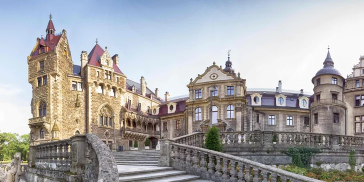 Polská pohádka pro pár i rodinu: 2–7 nocí se snídaní v luxusních komnatách romantického hradu