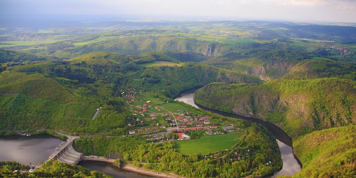 Zážitek pro dospělé i děti: 30 nebo 45 minut pilotování Cessny