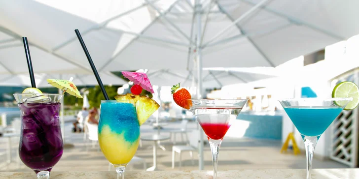 4* rezort na chorvatském pobřeží: hotel přímo u moře, all inclusive i venkovní bazén
