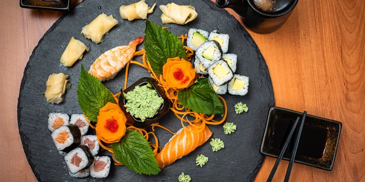 Degustační sushi sety s lososem, mangem, tuňákem i krevetami: 18–70 ks