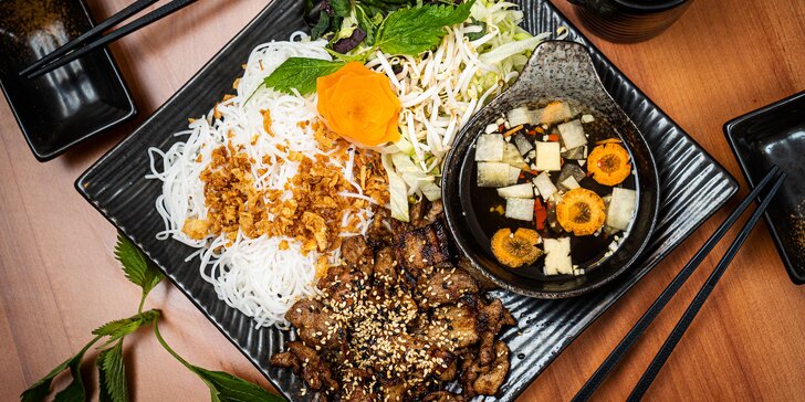Veganské či masové menu pro 2: Pad Thai Tofu, Bún Bò Nam Bộ i Bún Chả