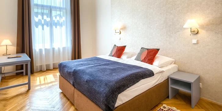 Pobyt na Václaváku: až 7 nocí, prostorné apartmány s vysokými stropy, volné vstupy do pražských památek