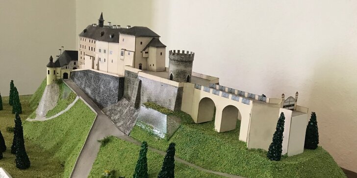 Výstava Papírové modely hradů a zámků