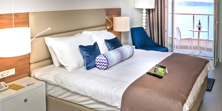 4* rezort na chorvatském pobřeží: hotel přímo u moře, all inclusive i venkovní bazén