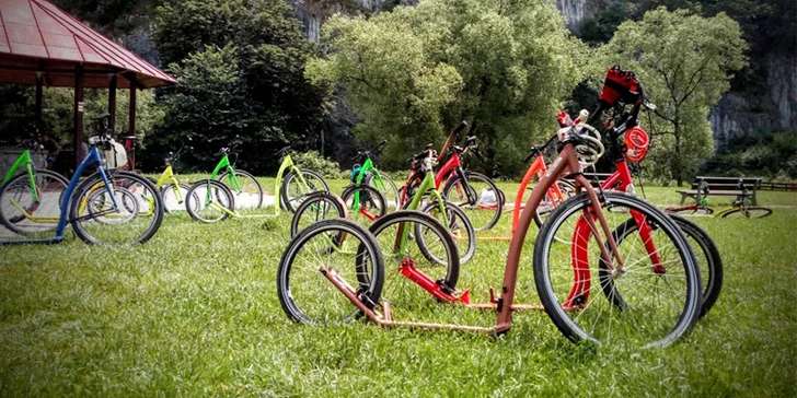 Hurá na výlet: zapůjčení turistické koloběžky včetně vybavení v Moravském Krasu