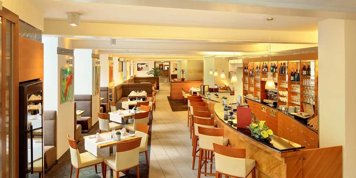 Romantický pobyt ve Vídni: 5* hotel se snídaní, návštěva slavné kavárny