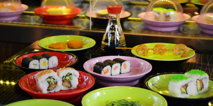 Running sushi: 2 hodiny neomezeného hodování pro 1 nebo 2 osoby či rodinu