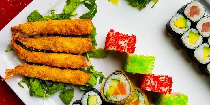 Sushi set s 52 kousky: nigiri s lososem, maki s tuňákem i krevety v tempuře