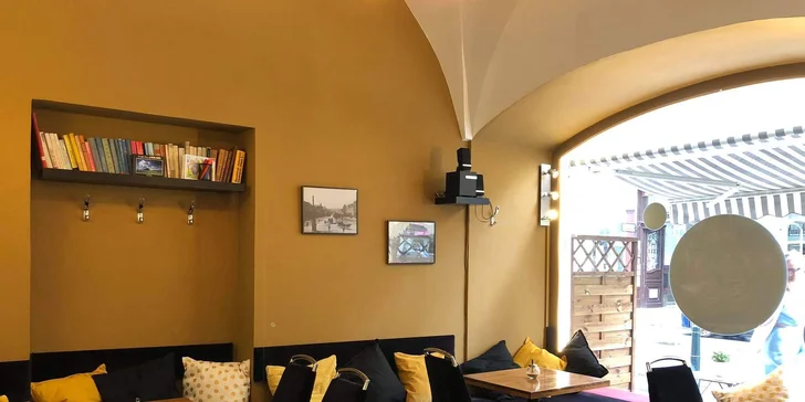 Dobrota v Chocafé: čokoládové fondue se zmrzlinou a ledové nápoje podle výběru pro dva