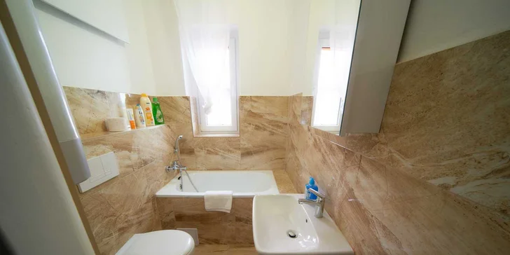 Pohoda v Karlových Varech až ve 4 osobách: moderní apartmány s kuchyňkou