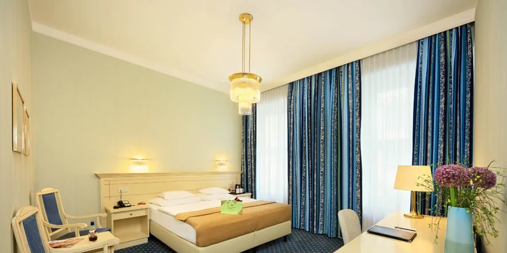 Romantický pobyt ve Vídni: 5* hotel se snídaní, návštěva slavné kavárny