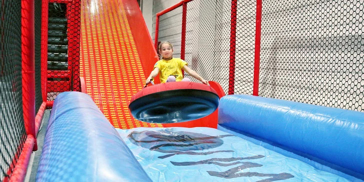 Jump Family Most: nové trampolínové centrum se spoustou atrakcí