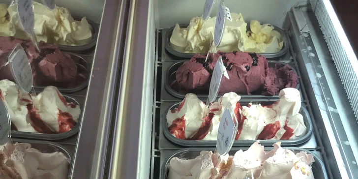 Slané či sladké waffle dle výběru a nápoj k tomu pro 1 i 2