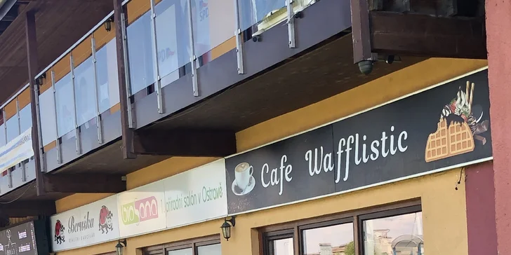 Slané či sladké waffle dle výběru a nápoj k tomu pro 1 i 2