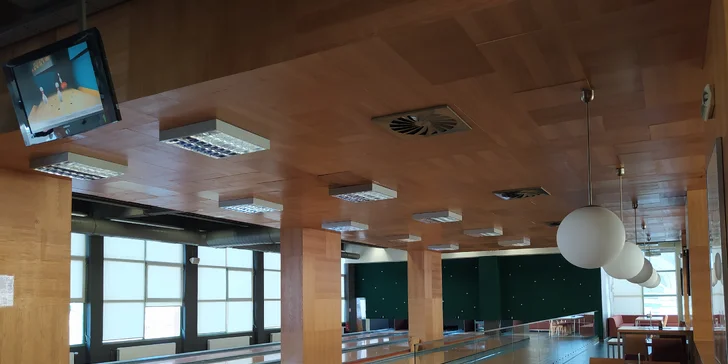 Zábava pro partu: 60 min. bowlingu na profi dráze