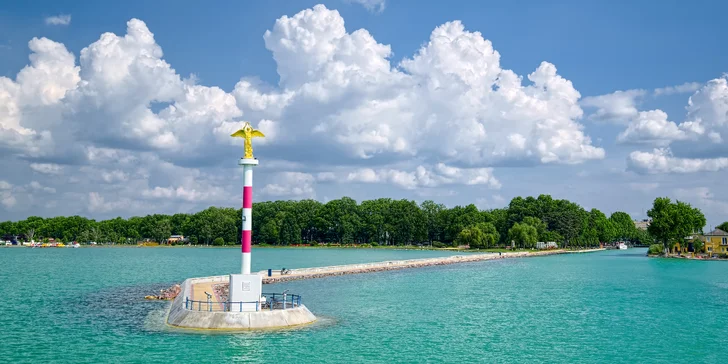 Relax u Balatonu: soukromá pláž, neomezený wellness a snídaně