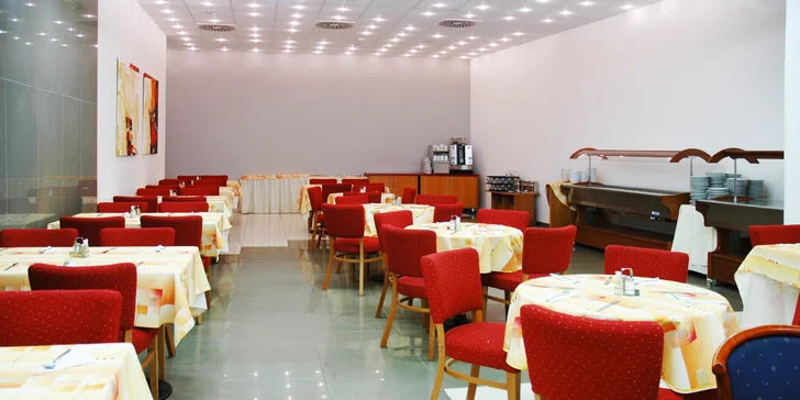Za krásami hlavního města: 4* hotel 10 min. od historického centra, snídaně