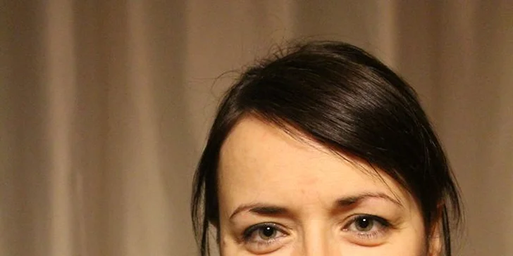 Hodinová lymfatická masáž dolních končetin pro pevnější a pružnější pokožku