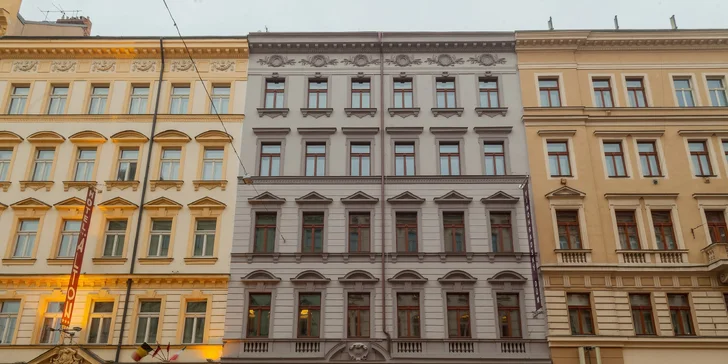 Pobyt na Vinohradech pro dva: moderní vybavený apartmán s kuchyňkou