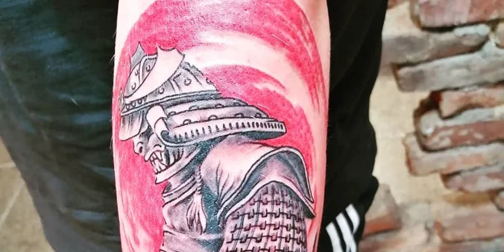 Vylaďte si styl: tetování o velikosti 10 x 10 cm včetně konzultace