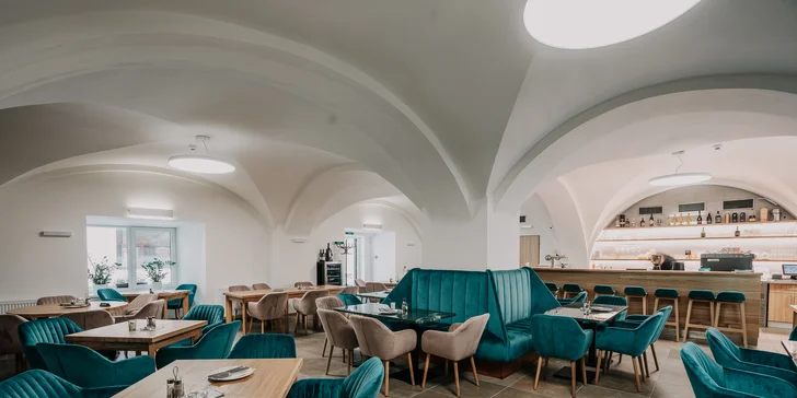 Výběr ze dvou degustačních menu pro dva ve Fresca restaurant: fettucine, panenka i limetkový dort