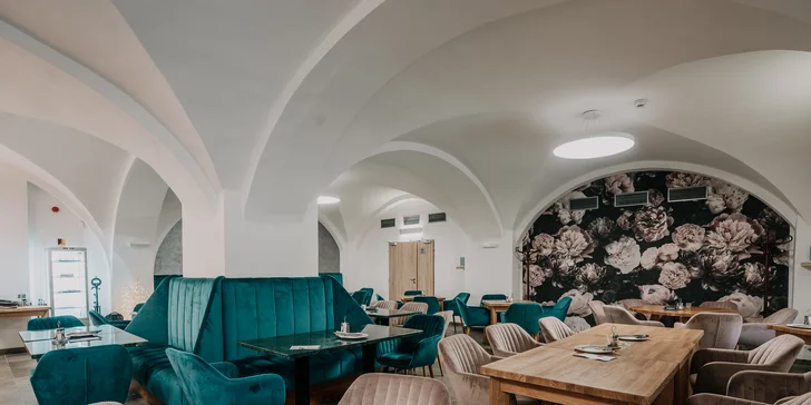 Výběr ze dvou degustačních menu pro dva ve Fresca restaurant: fettucine, panenka i limetkový dort