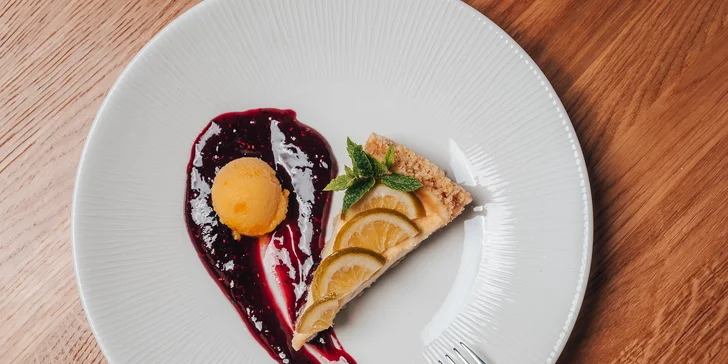 Výběr ze dvou degustačních menu pro dva ve Fresca restaurant: fettucine, panenka i limetkový dort