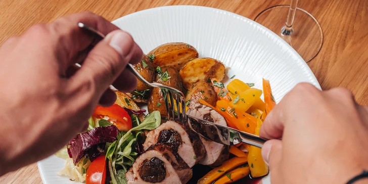 Výběr ze dvou degustačních menu pro dva ve Fresca restaurant: fettucine, panenka i limetkový dort