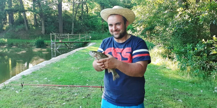 Na den nebo dva rybářem: povolenka a vybavení, první úlovky si odnesete nebo pustíte zpět pro štěstí