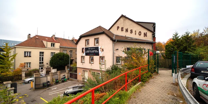 Klasická masáž zad, šíje, nohou, rukou i hlavy či masáž lávovými kameny