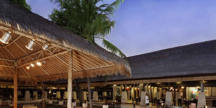 Skutečná exotika v 5* resortu na Bali: 7–14 nocí, snídaně, 2 bazény, u pláže a česky hovořící delegát na telefonu