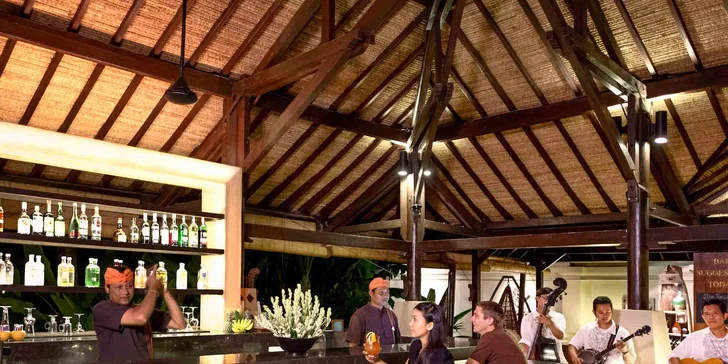 Skutečná exotika v 4* resortu na Bali: 6–12 nocí, snídaně, 2 bazény, u pláže a česky hovořící delegát