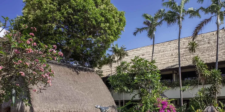 Skutečná exotika v 4* resortu na Bali: 6–12 nocí, snídaně, 2 bazény, u pláže a česky hovořící delegát